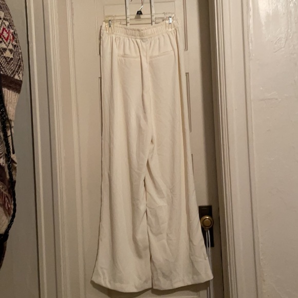 A new day thin long wide leg off white pants - Picture 2 of 10